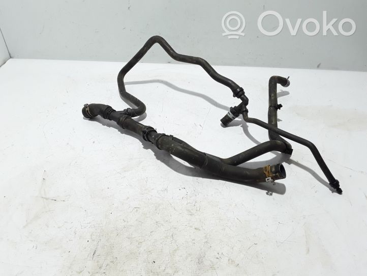 Renault Twingo III Engine coolant pipe/hose 215018211R