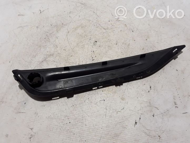 Volvo S60 Etupuskurin alempi jäähdytinsäleikkö 31323852