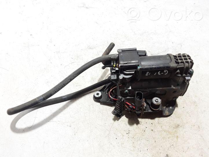 BMW 5 G30 G31 Pneumatinės (oro) pakabos kompresorius 6886721