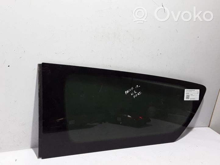 Chrysler Pacifica Rear side window/glass 68238495AC