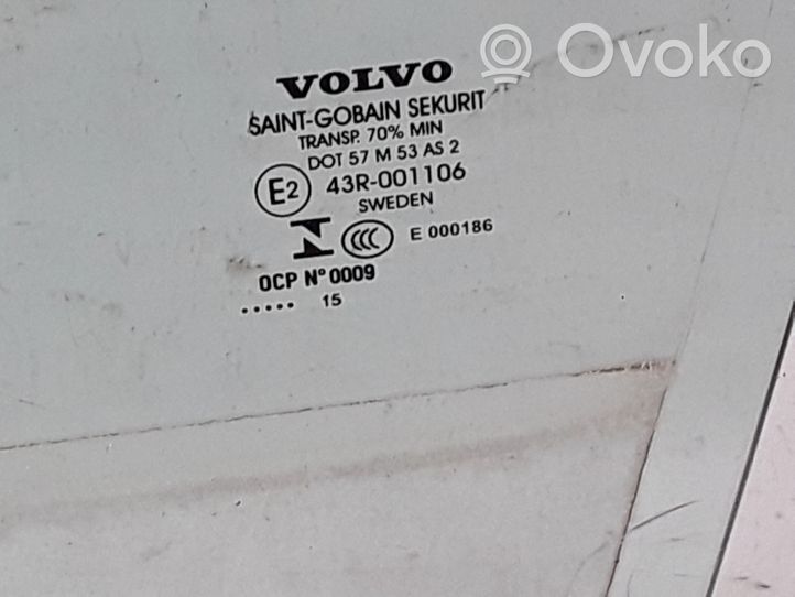 Volvo V70 Pagrindinis priekinių durų stiklas (keturdurio) 8693973