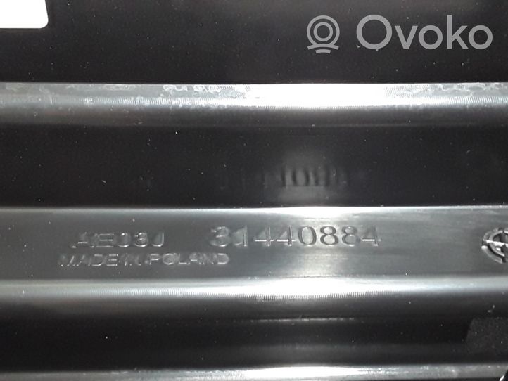 Volvo XC40 Rivestimento di protezione sottoporta del bagagliaio/baule 31440884