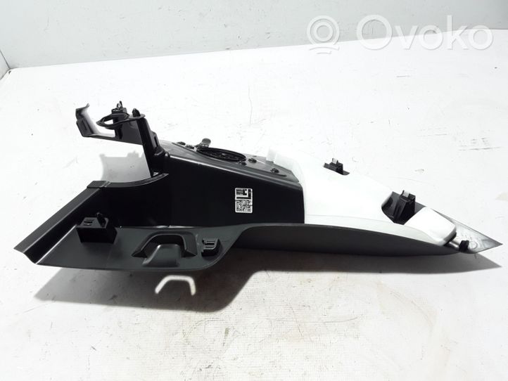 Volvo XC40 Rivestimento laterale del portellone posteriore/bagagliaio 32244154