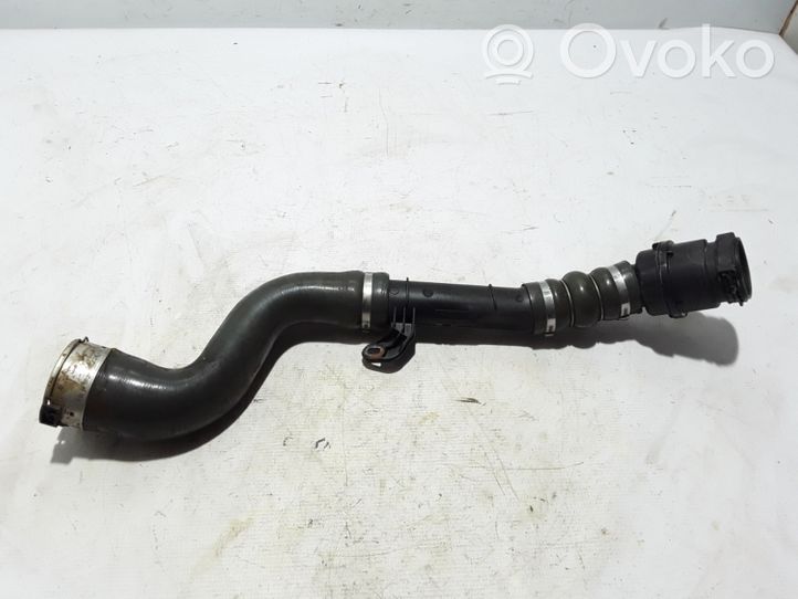 Renault Megane IV Tube d'admission de tuyau de refroidisseur intermédiaire 144609787R