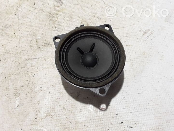 Volvo XC40 Haut-parleur de porte avant 31438477