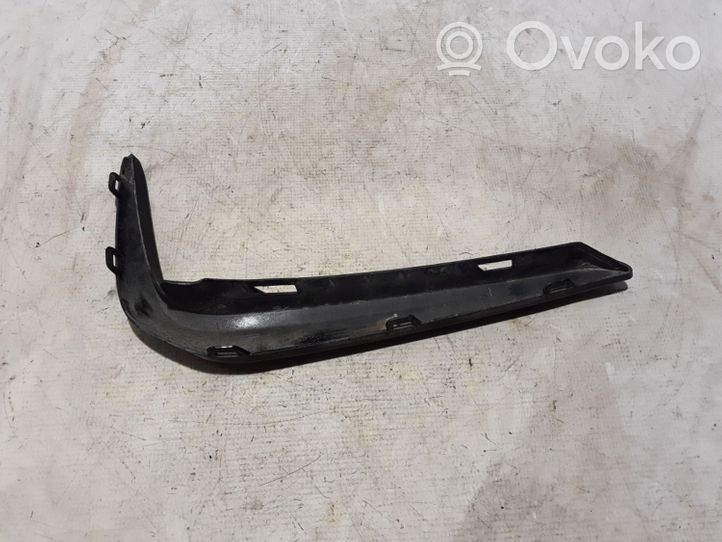 BMW 5 G30 G31 Apdailinė priekinio bamperio juosta 8064980