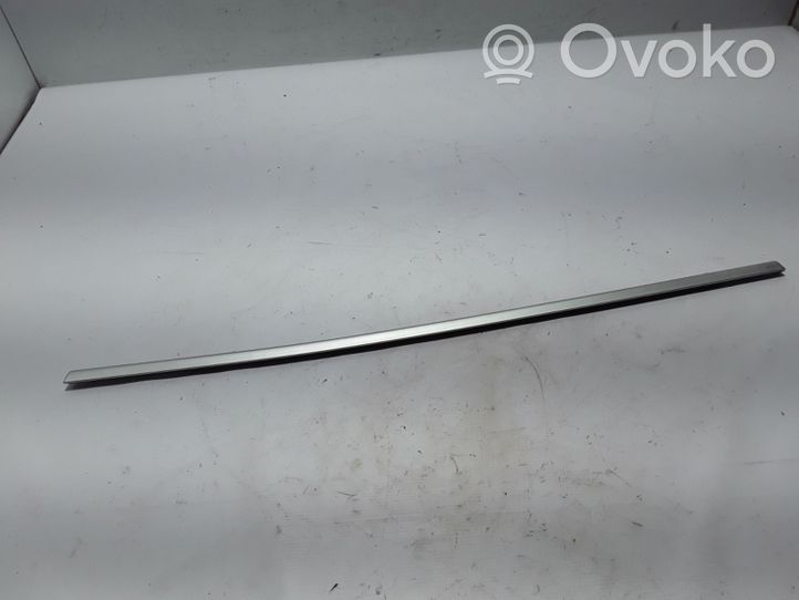 Volvo V40 Moulure de porte arrière 31278548