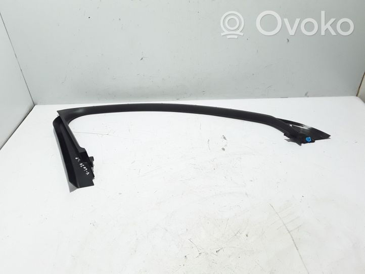 Volvo V60 Muu etuoven verhoiluelementti 30747470