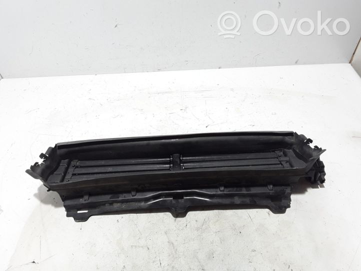 Volvo V60 Välijäähdyttimen ilmakanavan ohjain 31455482