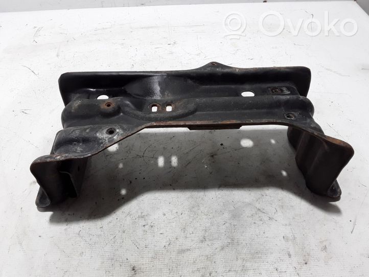 Dodge Durango Supporto di montaggio scatola del cambio 68252525AA