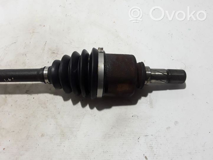 Opel Vivaro Front driveshaft 391018696R