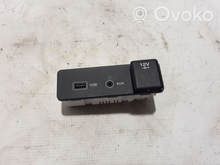 Land Rover Discovery Sport Connecteur/prise USB FK7219C166CC