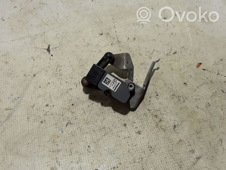 Volvo XC60 Rear air suspension level height sensor 32246988