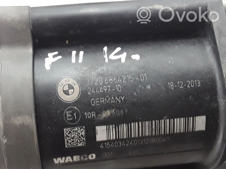 BMW 5 F10 F11 Compresor/bomba de la suspensión neumática 6864215