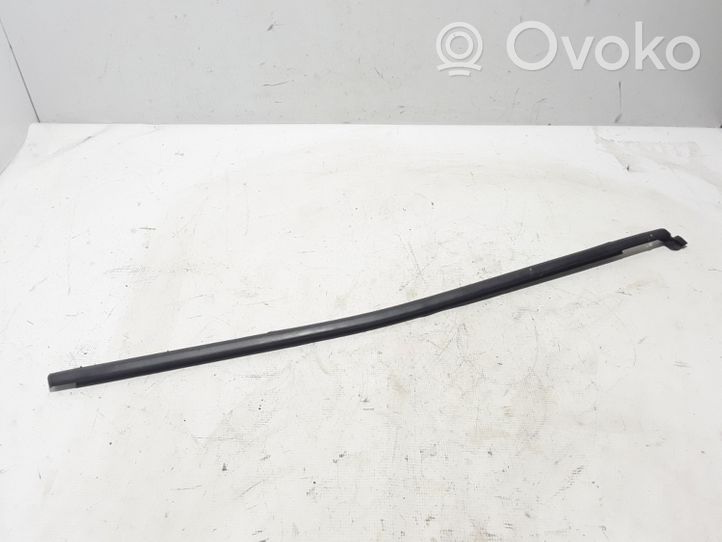 Volvo S60 Moulure de porte arrière 32274402