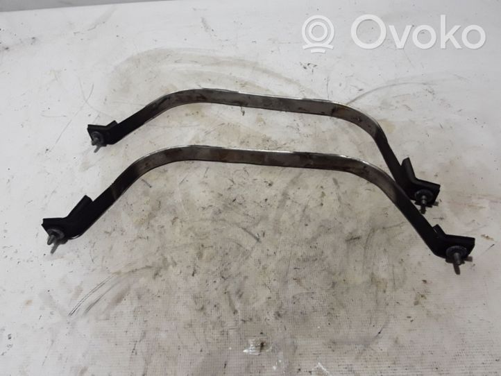 Mercedes-Benz GLE W167 Staffa di fissaggio del serbatoio del carburante A1671709800