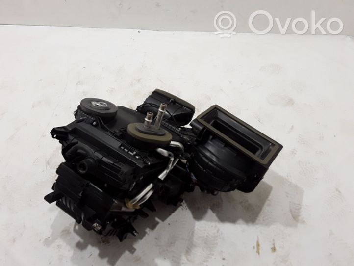 Mercedes-Benz Citan W415 Salono oro mazgo komplektas 272701814R