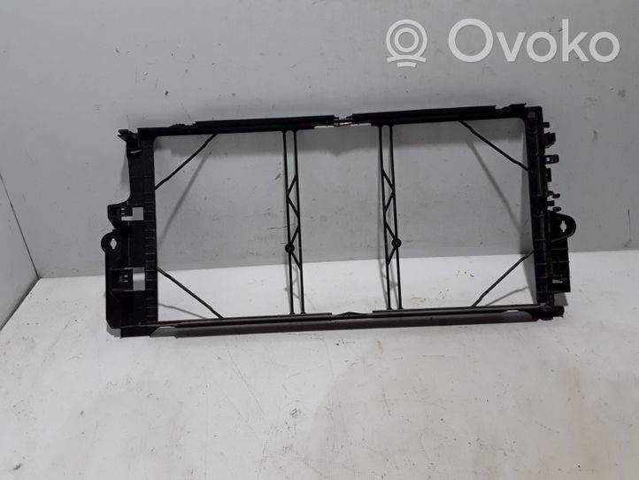 Volvo XC60 Radiator mount bracket 31368234