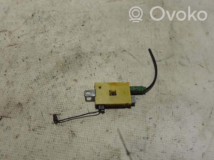 Volvo V40 Amplificateur d'antenne 30761709