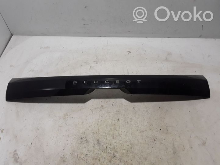 Peugeot 208 Tailgate trim 9826944480