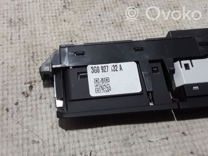 Volkswagen PASSAT B8 Hazard light switch 3G0927132A