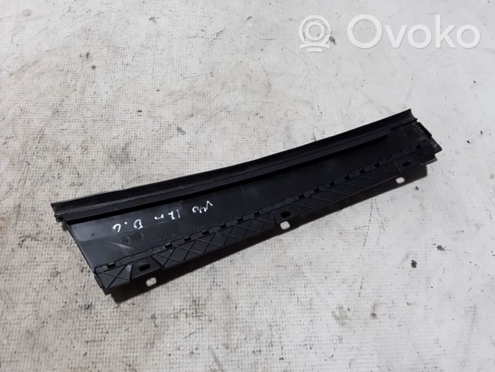 Volvo V40 Takaoven lista (muoto) 31391186