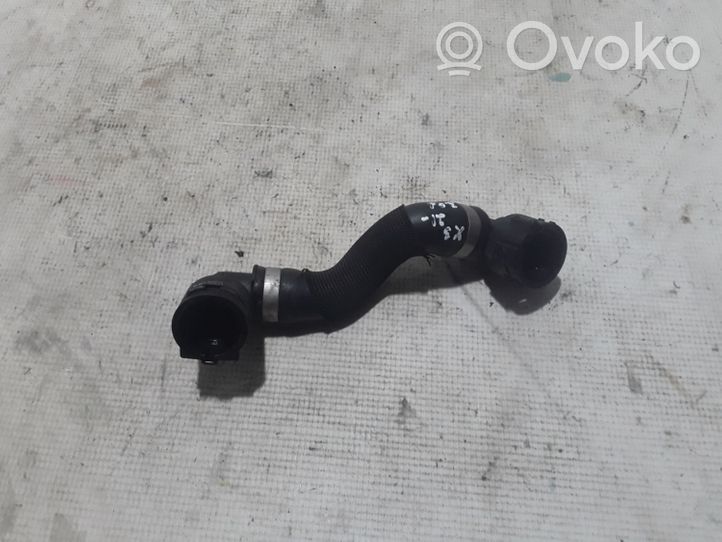 BMW X3 G01 Tubo flessibile del liquido di raffreddamento del motore 8573382