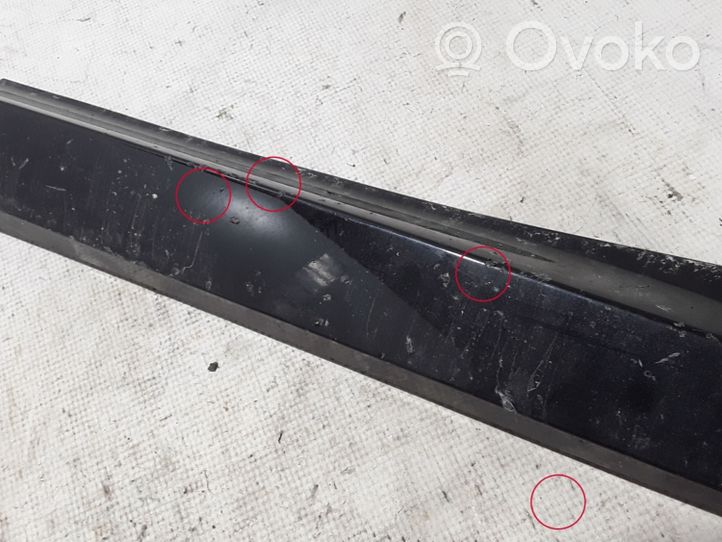 BMW X3 G01 Aizmugurē durvju dekoratīvā apdare (moldings) 7645164