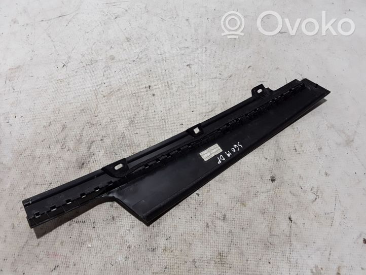 Volvo S60 Listwa / Uszczelka szyby drzwi przednich 32257390