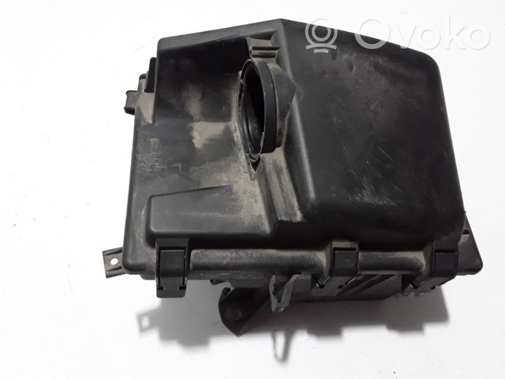 Volvo V70 Boîtier de filtre à air 8683290