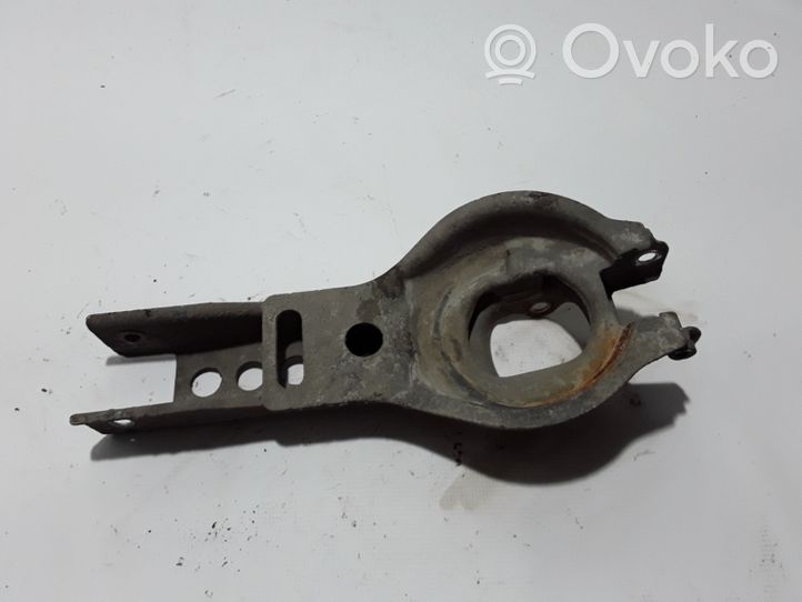 Volvo V70 Braccio di controllo sospensione posteriore superiore/braccio oscillante 9157103