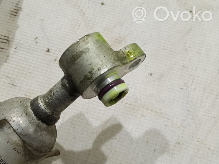 Land Rover Evoque I Air conditioning (A/C) pipe/hose BJ3219N601CC