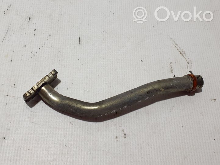 Volvo V60 Turbo turbocharger oiling pipe/hose 31303157