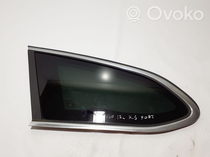 Volvo V60 Fenêtre latérale avant / vitre triangulaire 31299337