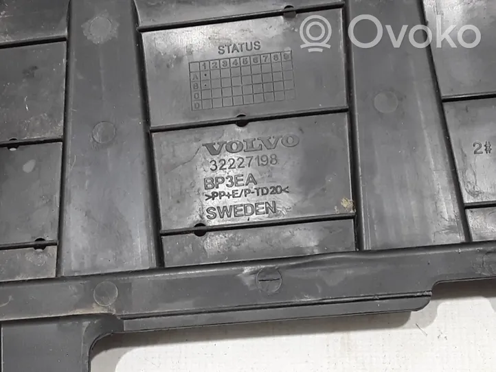 Volvo S60 Engine splash shield/under tray 32227198