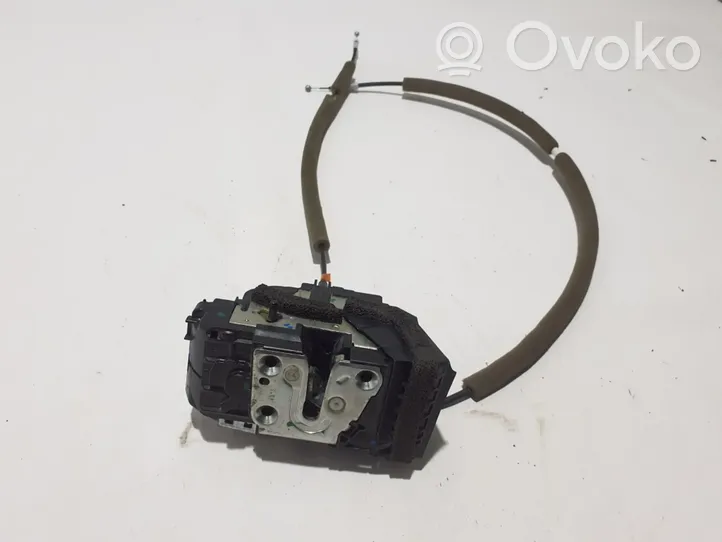 Nissan Qashqai Zamek drzwi tylnych 825004EA2A