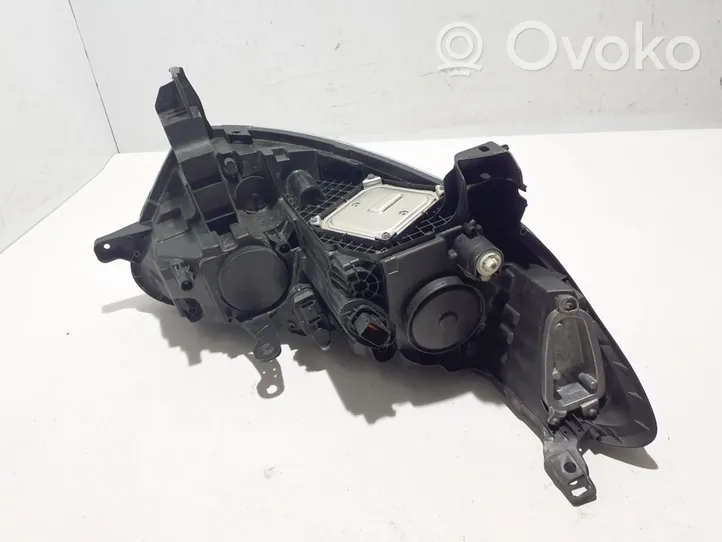 Renault Kadjar Headlight/headlamp 260608385R