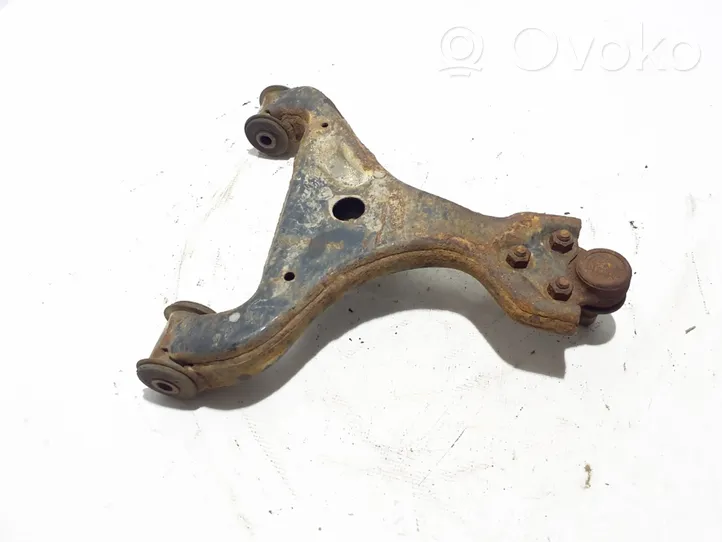 Mercedes-Benz Vito Viano W639 Braccio di controllo sospensione anteriore inferiore/braccio oscillante A6393300810