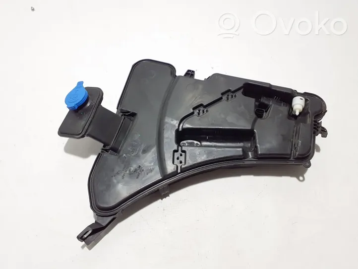 BMW 5 G30 G31 Serbatoio/vaschetta liquido lavavetri parabrezza 7388944