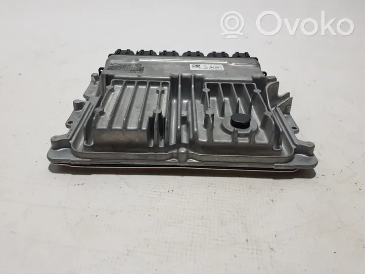 BMW 5 G30 G31 Centralina/modulo del motore 7824099