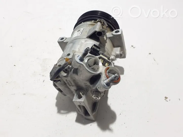 Volvo S60 Ilmastointilaitteen kompressorin pumppu (A/C) 32260849