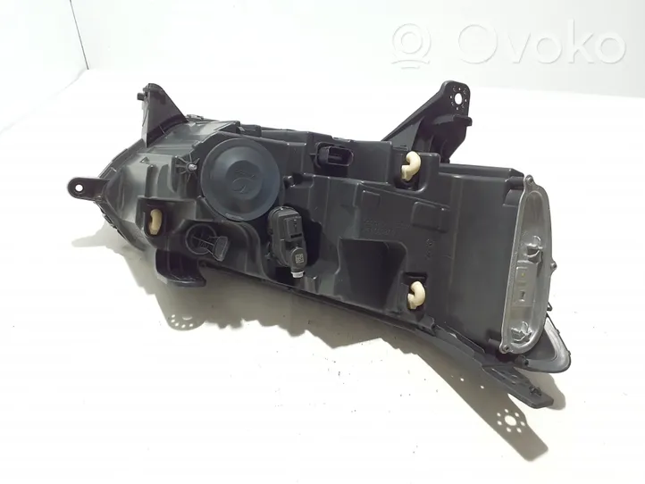 Dacia Sandero III Lampa przednia 260608545R