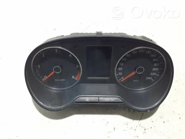 Volkswagen Amarok Speedometer (instrument cluster) 2H0920863A