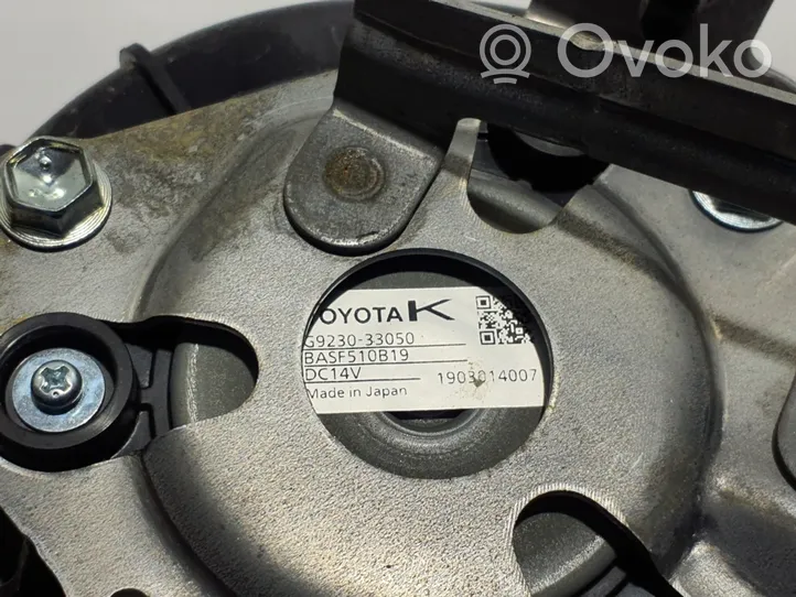 Toyota RAV 4 (XA50) Oro kondicionieriaus oro srauto sklendės varikliukas G923033050