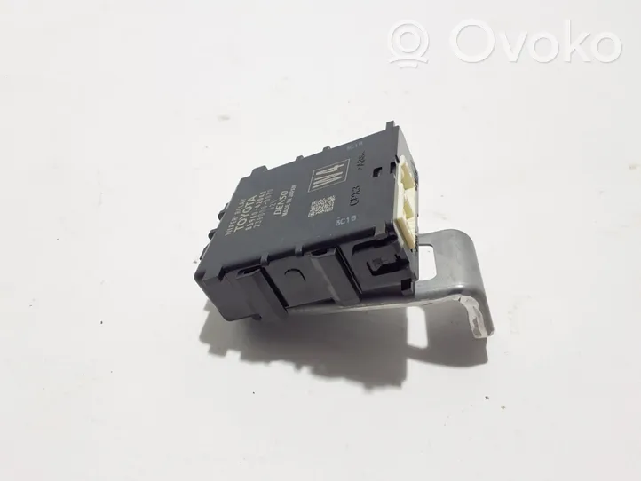 Toyota RAV 4 (XA50) Window wiper interval relay 8594042040