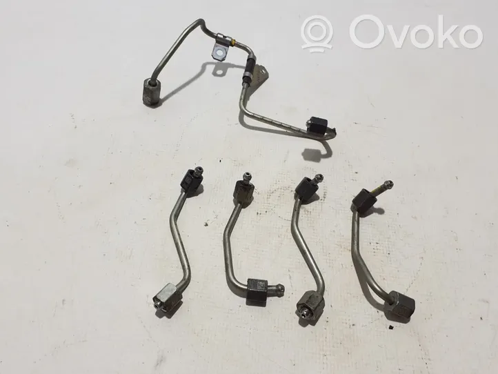 Toyota Hilux (AN120, AN130) Tuyau d'alimentation d'injecteur de carburant 237010E030