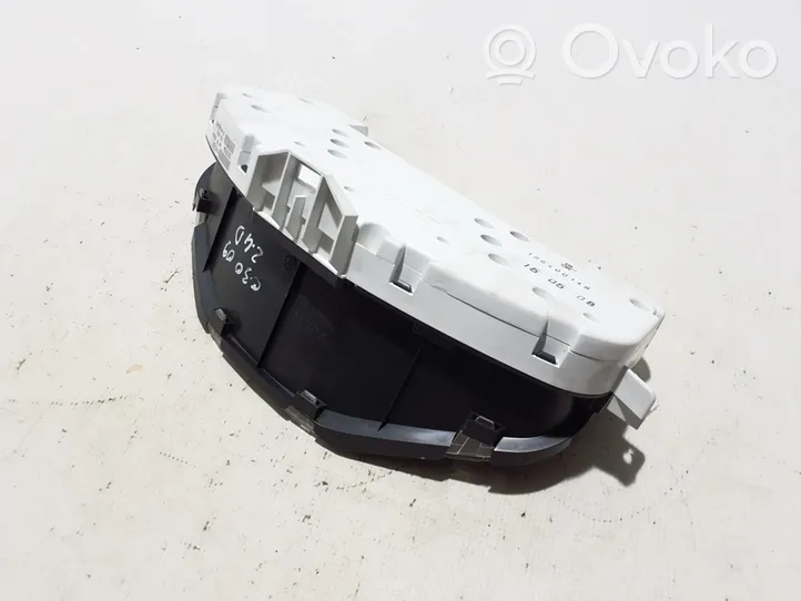 Volvo C30 Spidometras (prietaisų skydelis) 31254771