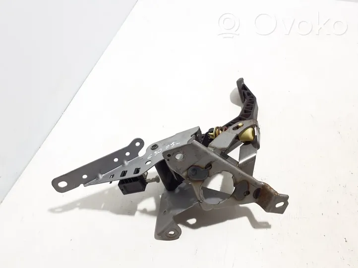 Volvo C30 Clutch pedal 31280378