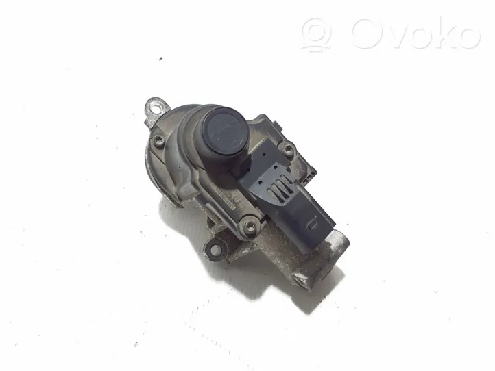 Volkswagen Touareg II EGR valve 057131501