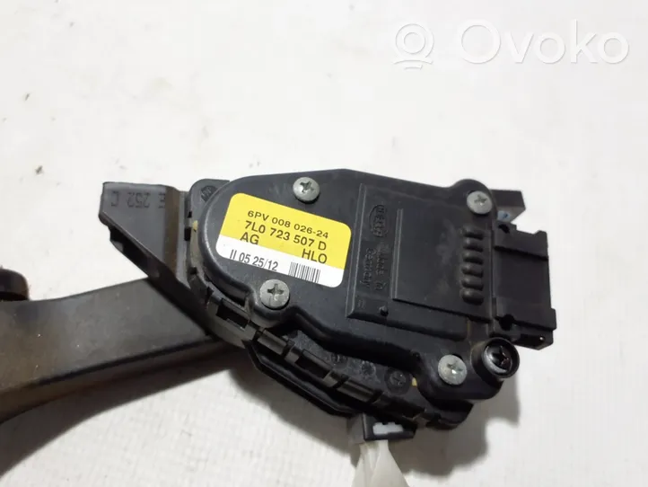 Volkswagen Touareg II Accelerator throttle pedal 7L0723507